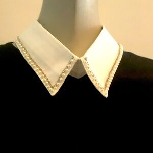 $5 Bundle Available Diamond & Pearl-Inspired White Dickey Collar